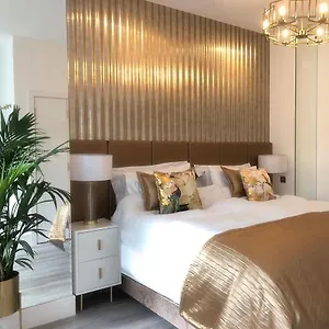 Apartment The Palms Lux Living B'mouth Town Centre &, Bournemouth